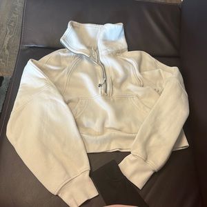 Lululemon cropped scuba